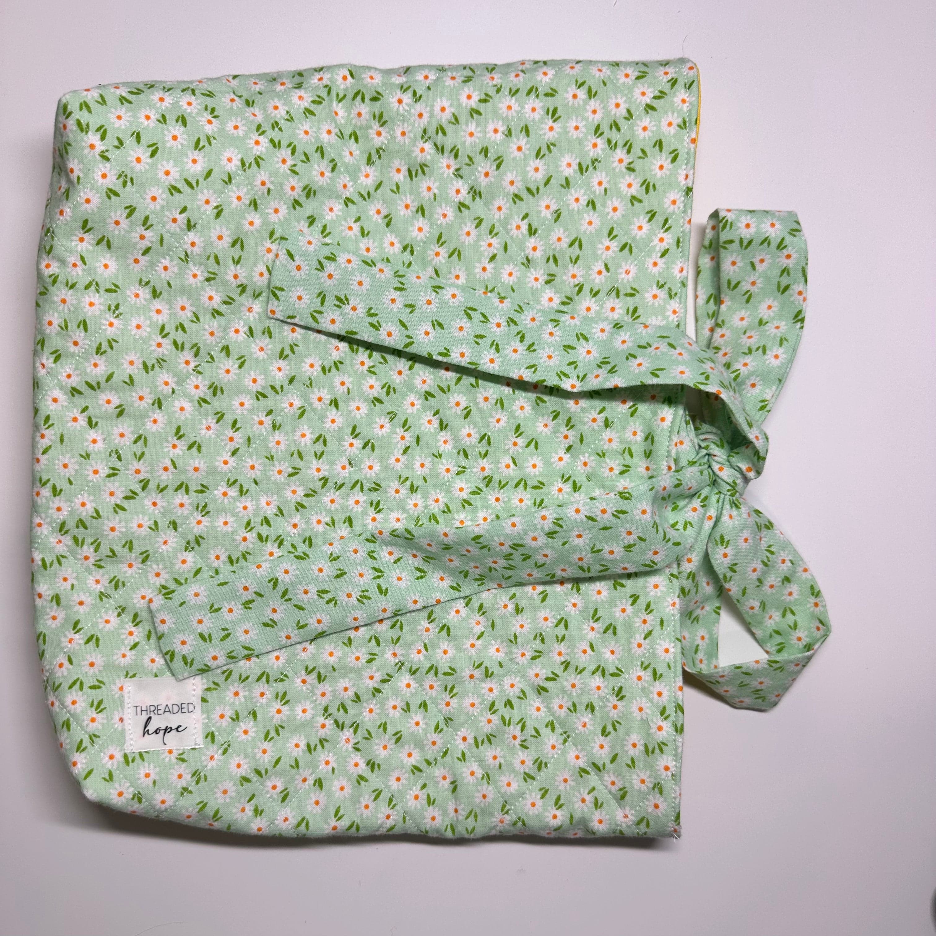 Green Floral Cotton Quilted Bible Cozy with Tie